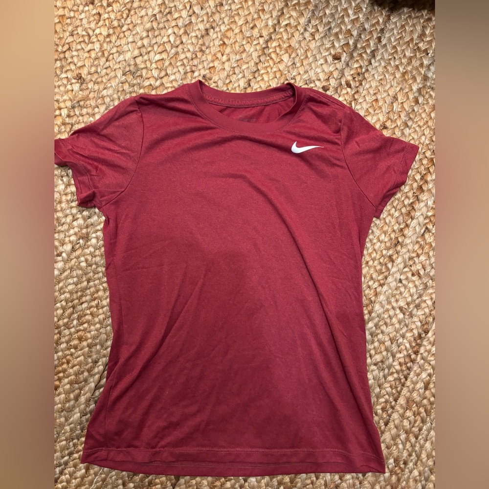 Nike Women's Burgundy Short Sleeve Tee